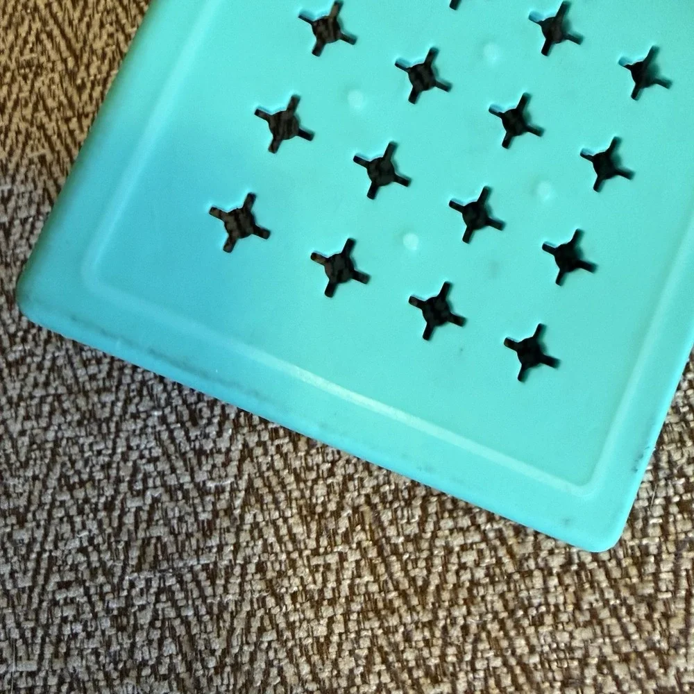 Lovevery Babbler Play Kit Montessori Toddler Coin Bank Posting 1 Teal Lid ONLY